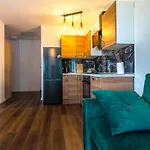 Gold & Silver Rowy Apartman