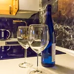 Gold & Silver Rowy Apartamento *